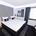 Gr8 Maastricht Aachen Airport 3* Бек