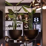 Отель Gr8 Maastricht Aachen Airport Бек