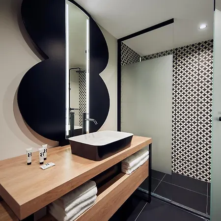 Gr8 Maastricht Aachen Airport