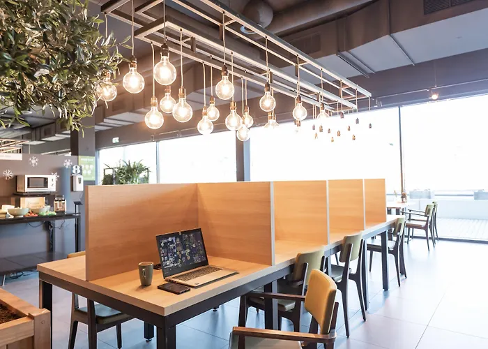 Gr8 Maastricht Aachen Airport Beek