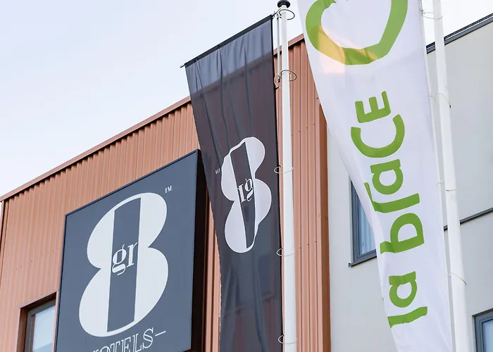 Gr8 Maastricht Aachen Airport